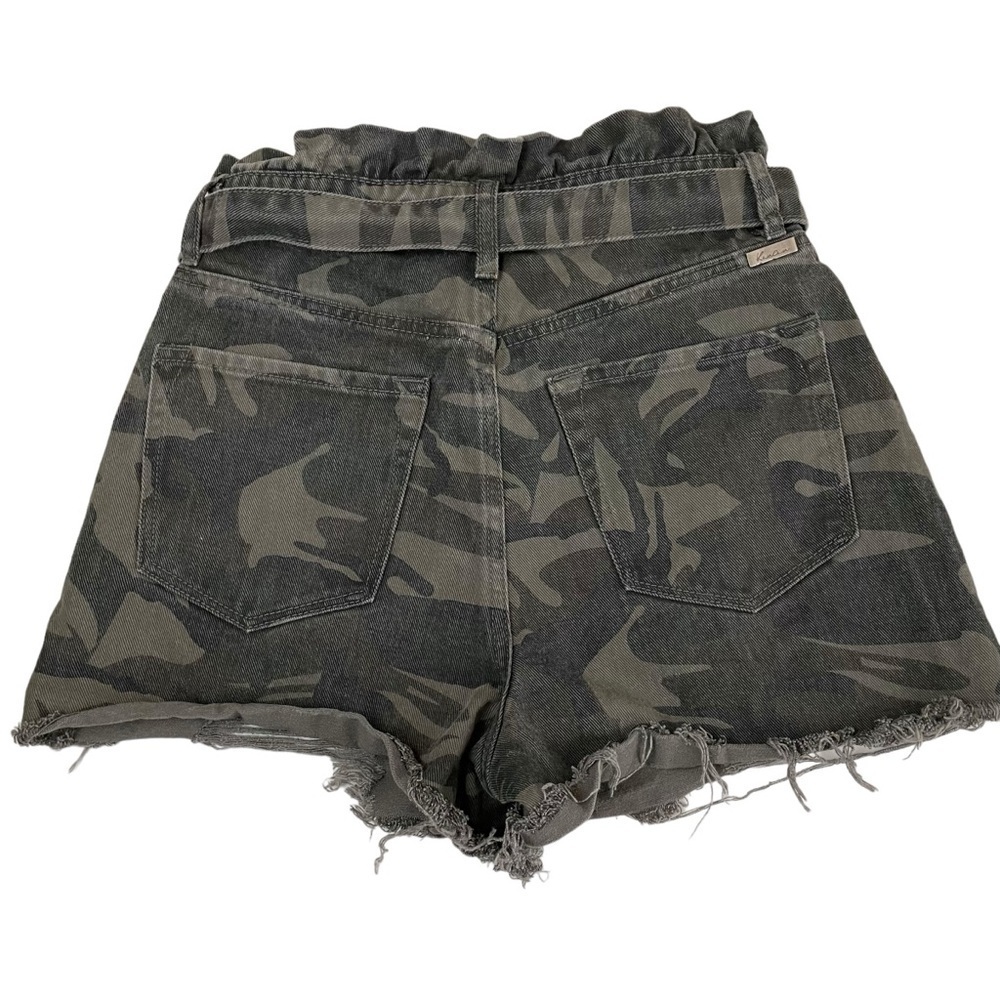 KanCan Hunter Camo Ultra High Rise Belted Shorts Medium - Picture 14 of 16